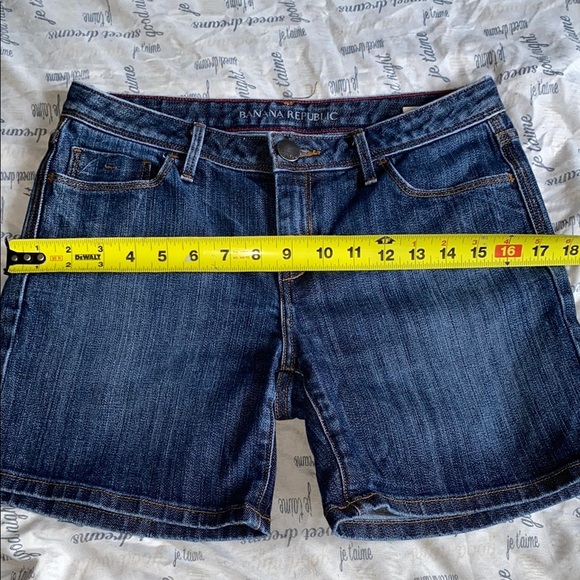 Banana Republic Blue Jean Shorts Medium Wash - Picture 9 of 10